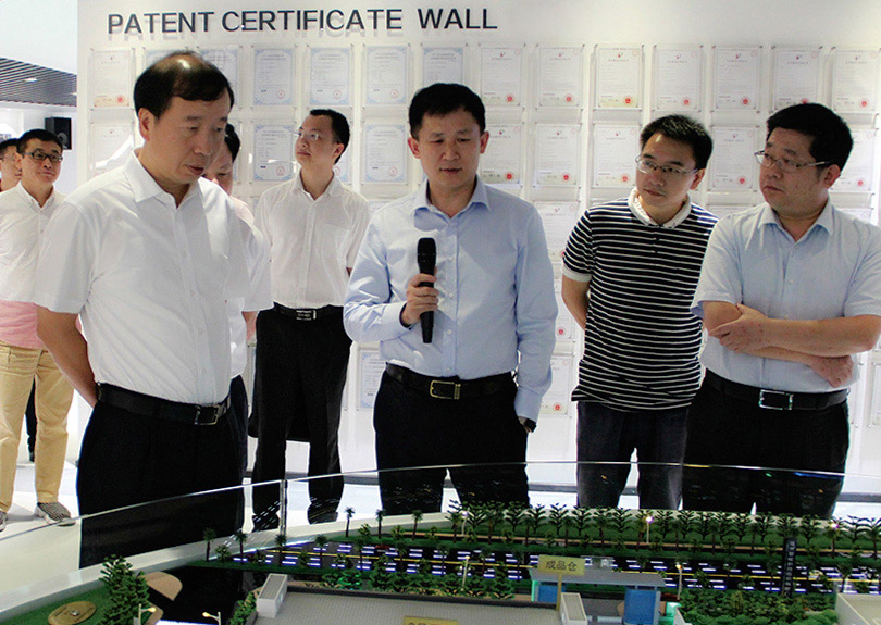 领导来访：2018.9东莞市市长肖亚非37000a威尼斯调研